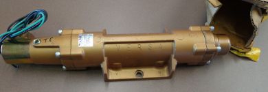 VERSA 4 WAY VALVE VSG-45732-A120 USED